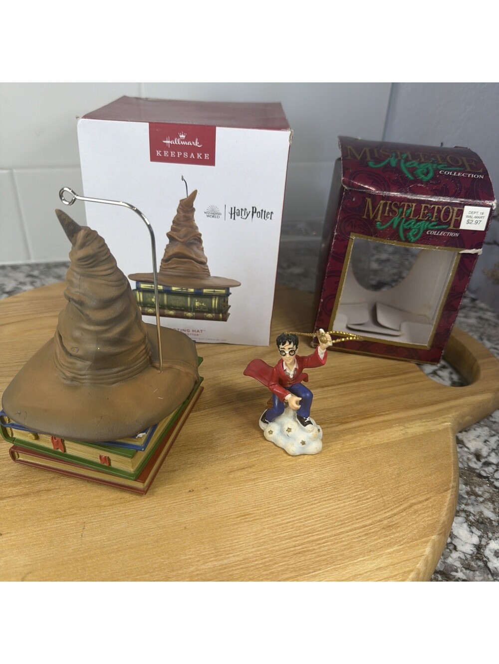 Harry Potter Christmas Playing Quidditch / Sorting Hat
